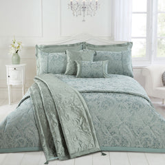 Paisley Soft Green Luxury Jacquard Throw (150cm x 200cm)