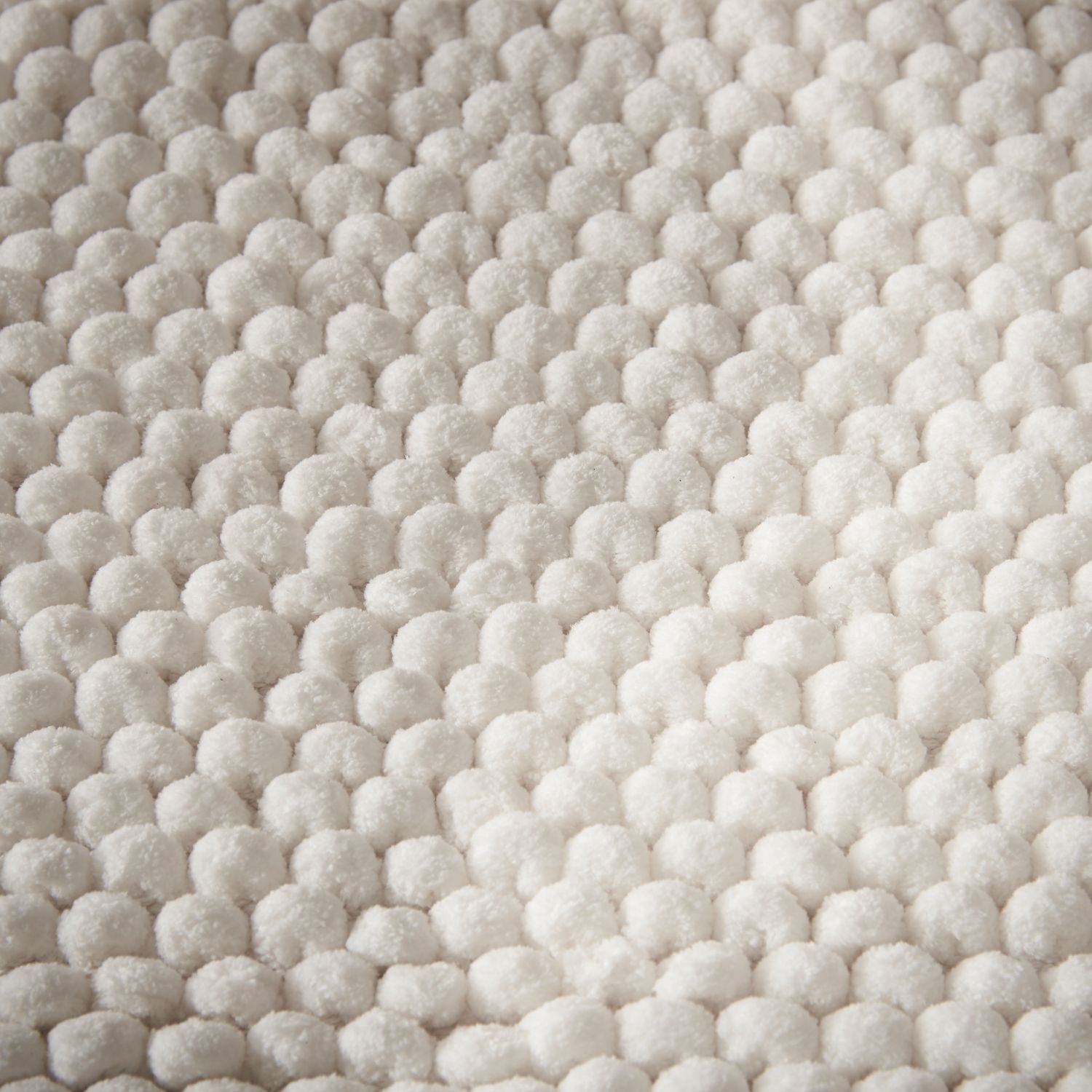 Bianca Aspen White Bobble Bath Mat