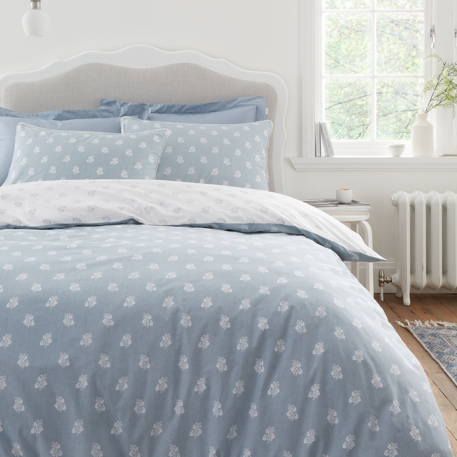 Bianca Esme Floral White 200TC Cotton Reversible Duvet Set