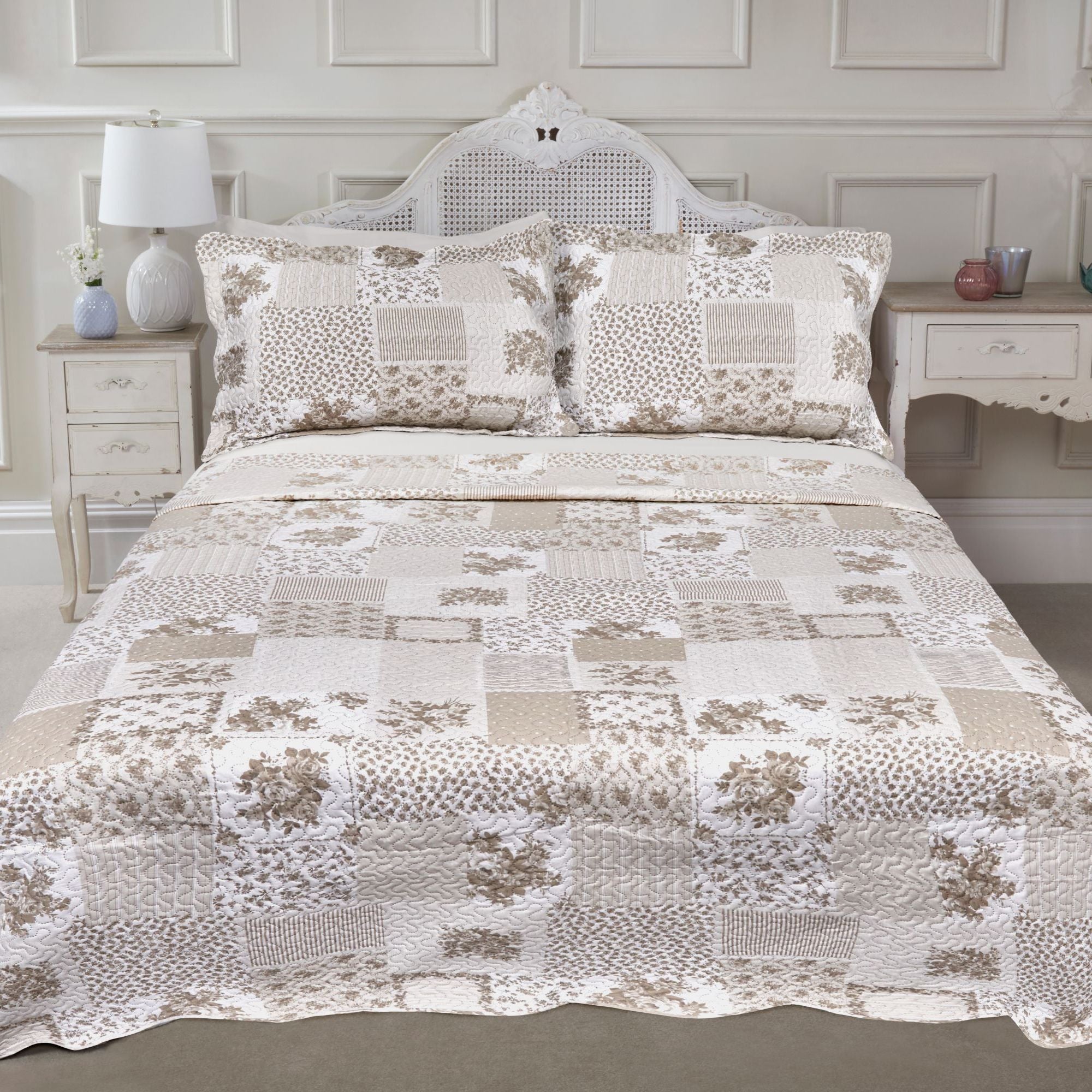 Natural Cotswold Quilted Patchwork Bedspread Set