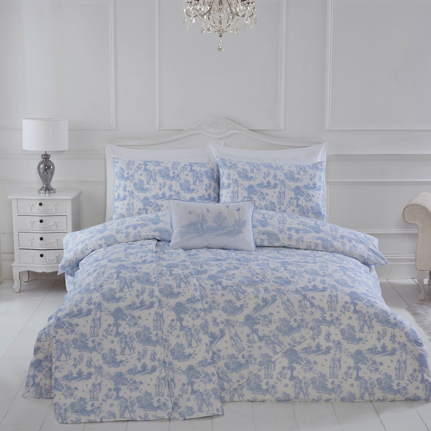 Toile Blue Throw (240cm x 160cm)