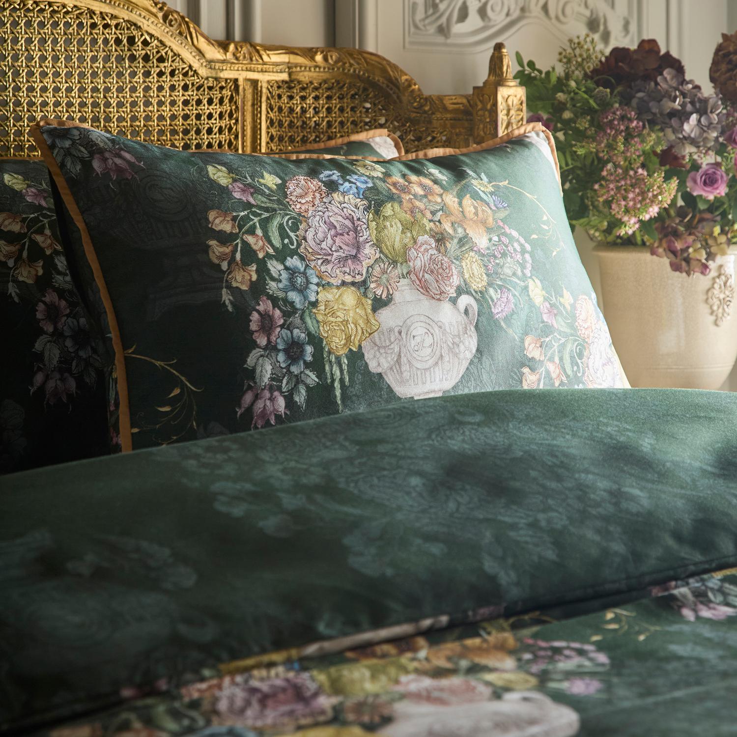 Laurence Llewelyn-Bowen Tuscan Holiday Green Cotton Sateen Duvet Set