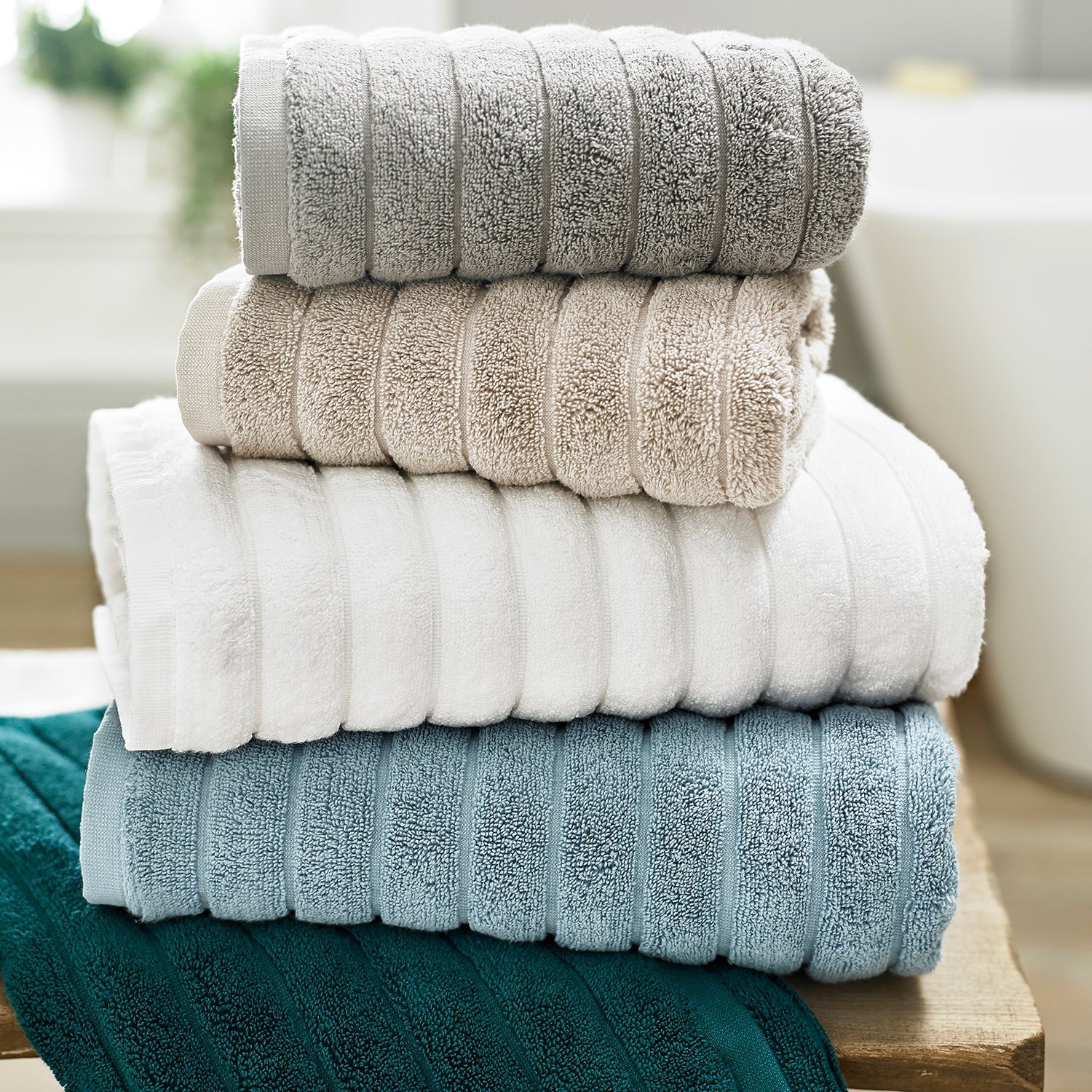 The Lyndon Company Ribbleton 700gsm Zero Twist Dove Grey Towels