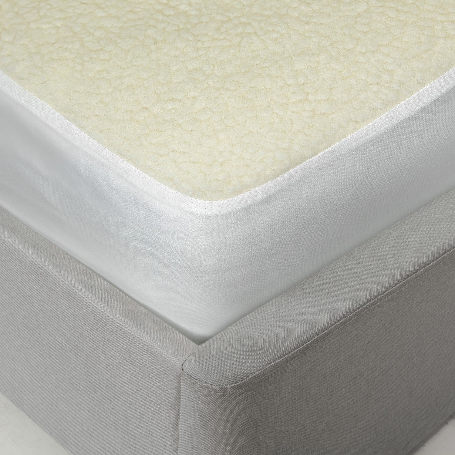 Cream Fleece Mattress Topper
