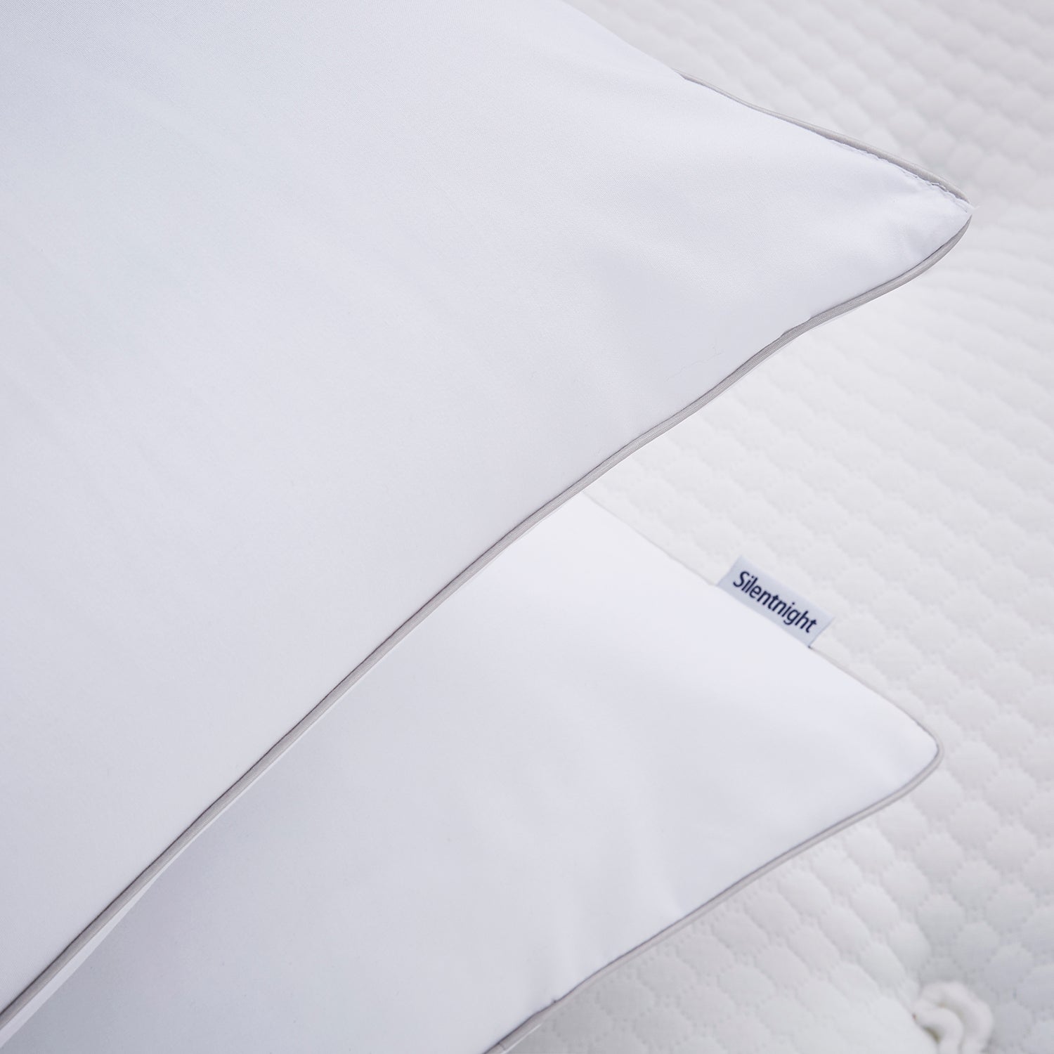 Silentnight So Snug Pillow Pair - Medium Support