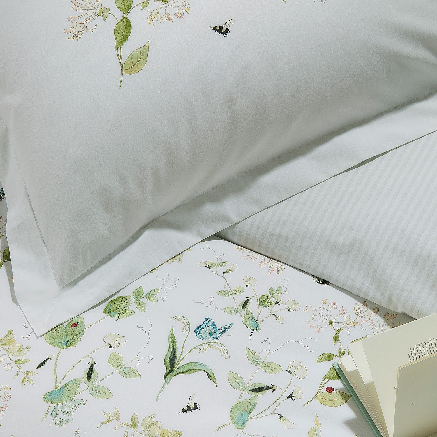 Sophie Allport Wild Floral Green 200TC Cotton Duvet Set