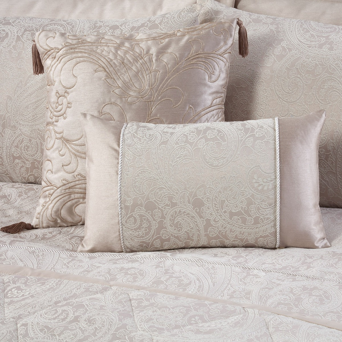 Paisley Natural Jacquard Square Cushion (45cm x 45cm)
