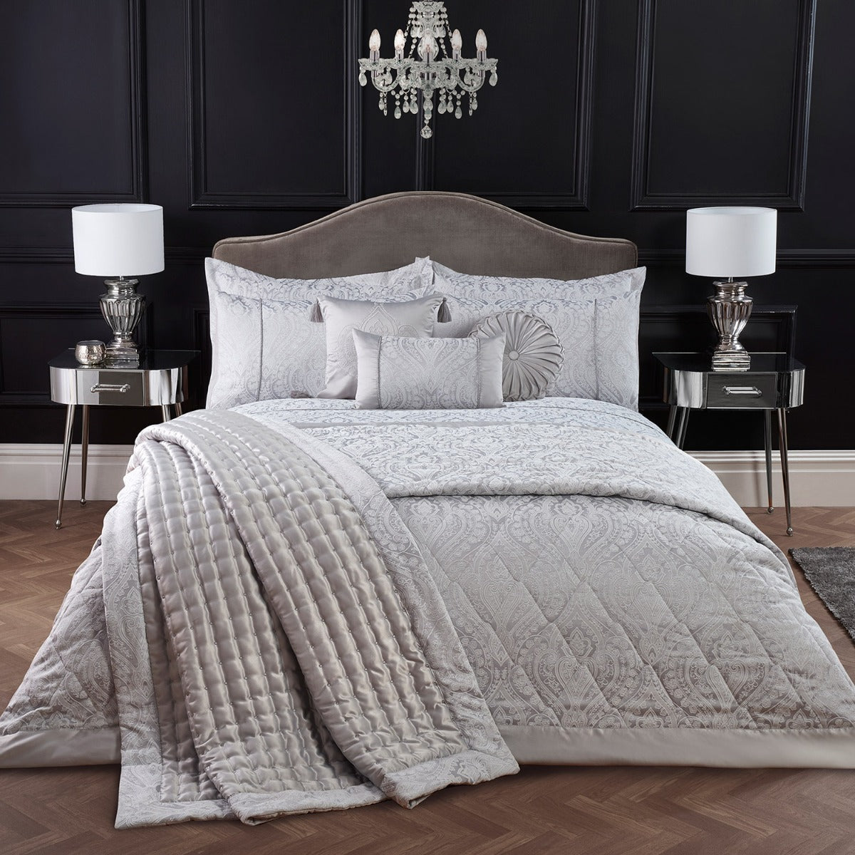 Regency Silver Quilted Pintuck Throw (240cm x 160cm)